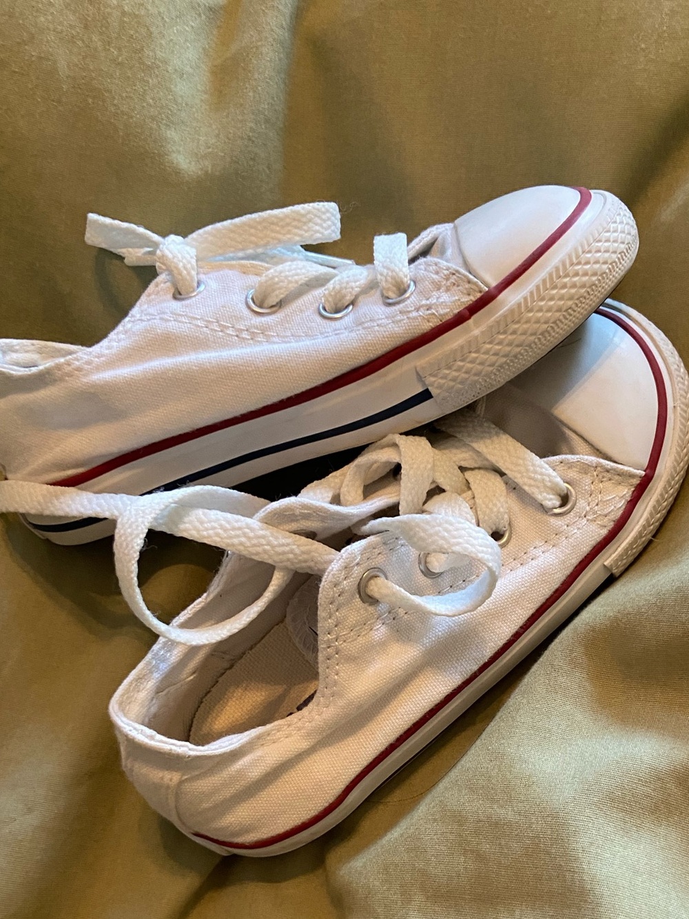9T White Kids Converse All Star Canvas Lace-Up Sneakers with Red & Blue Trim